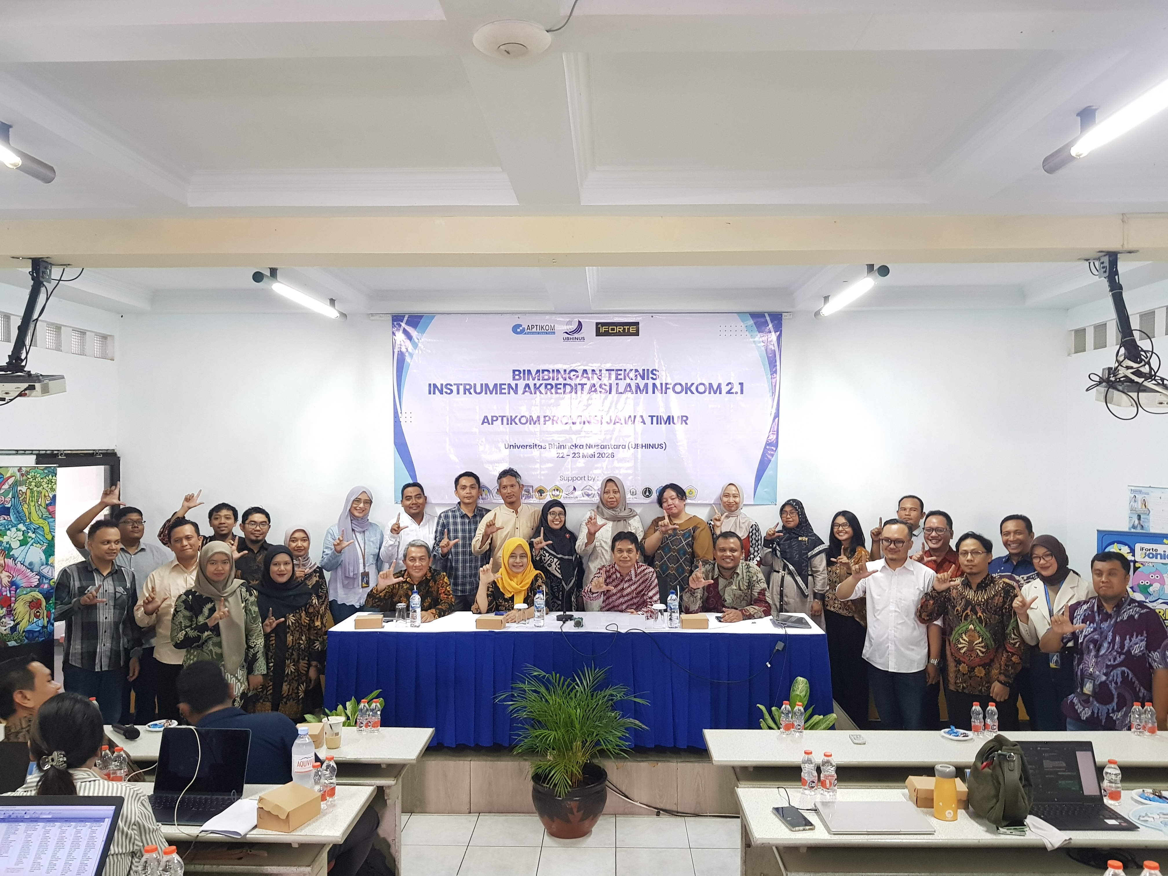 https://www.informatics-ubhi.id/berita/36